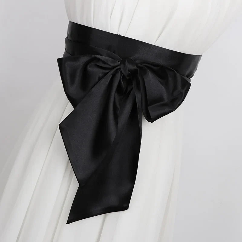 Kimono Sashes: What They Are & How to Tie Them